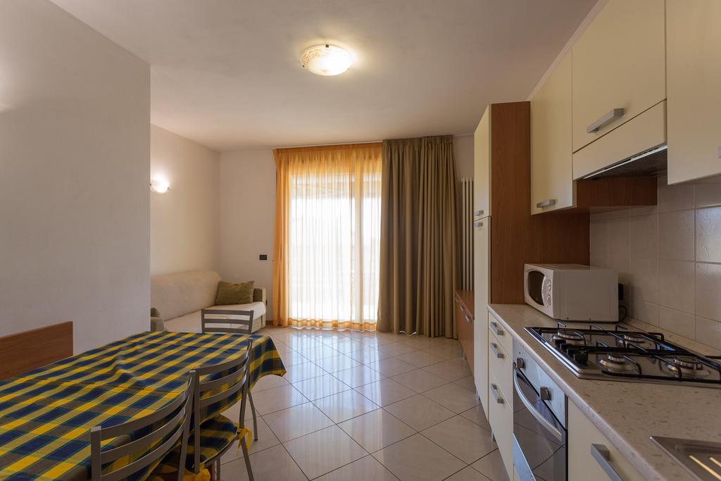 Residenza Orchidee Aparthotel Lazise Ngoại thất bức ảnh